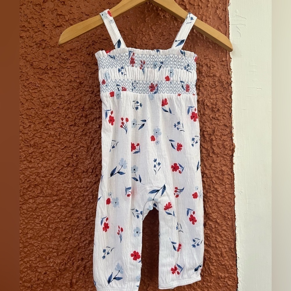 Baby Girl Carter’s Romper Floral Pattern Size- 6 months